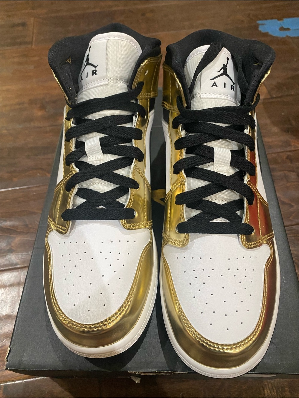 Air Jordan 1 Mid SE GS Metallic Gold Black White Size 7Y | New w/ Box